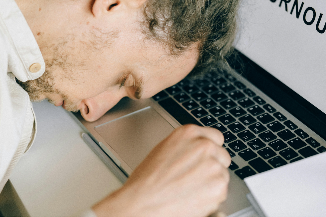 7 Signs You’re Sleep Deprived (And Probably Don’t Know It)